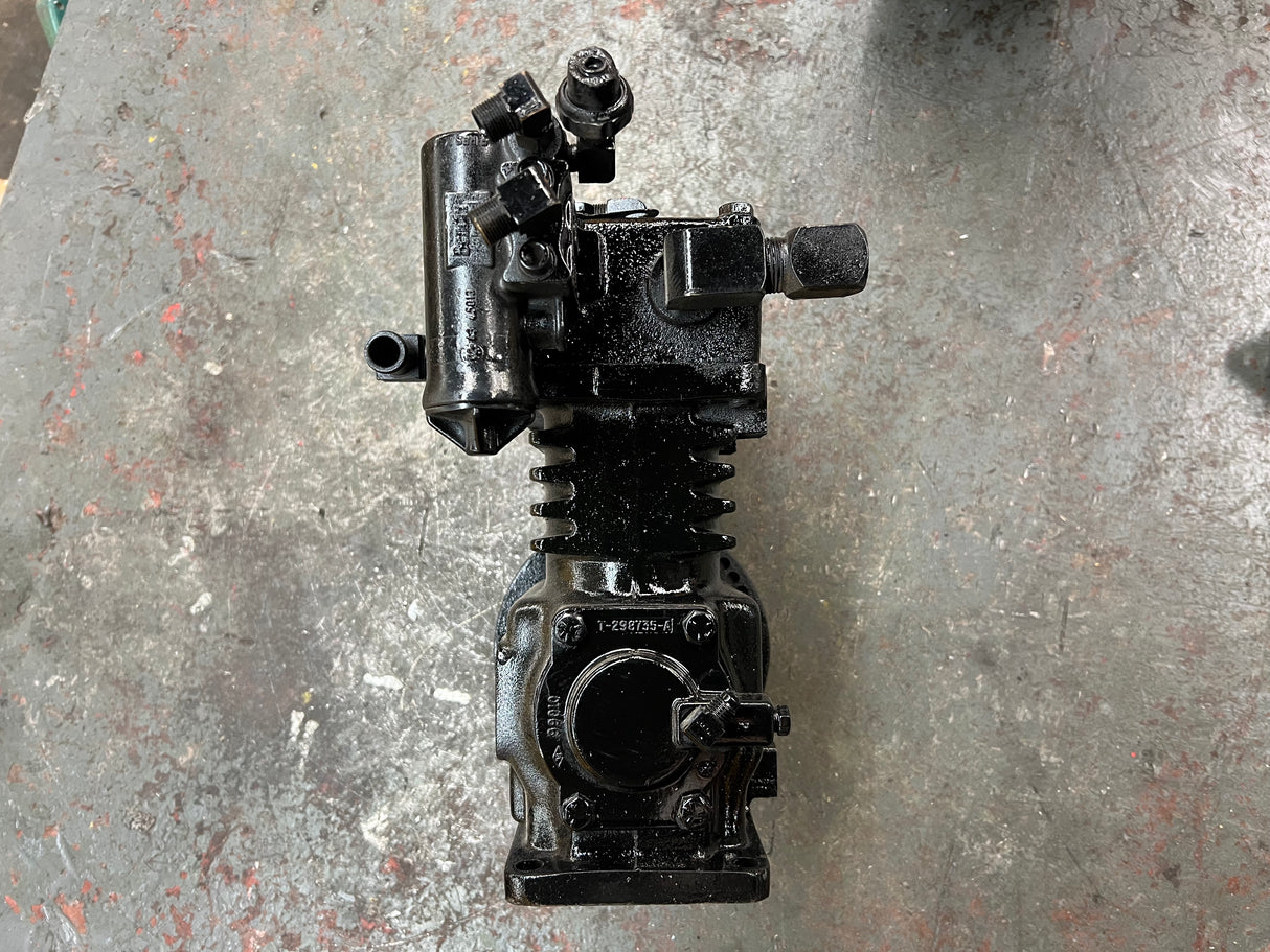 Bendix TU-TLO 550 Air Brake Compressor Bendix Part # 108111, IH Part # 1689954C91
