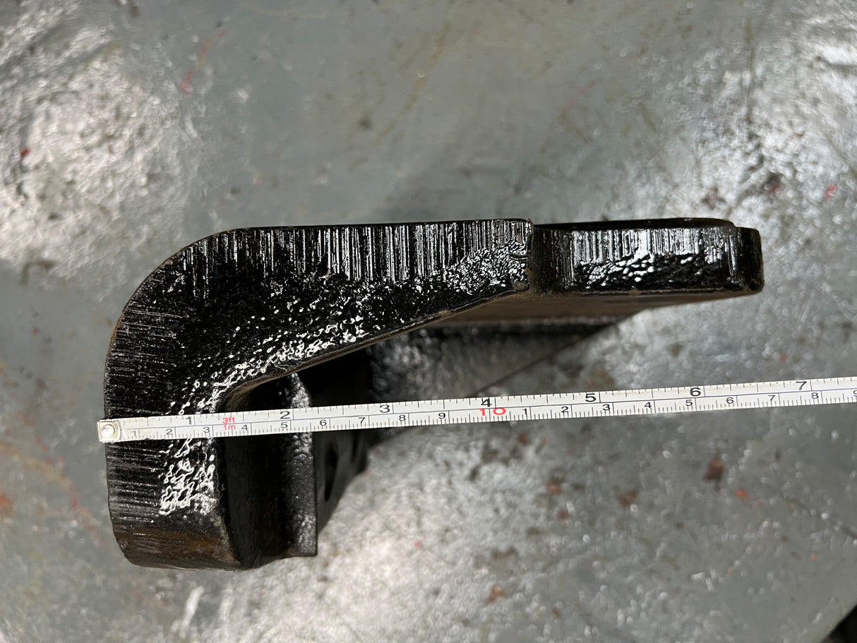 Mack Diesel Engine Mount 158GB5175M2