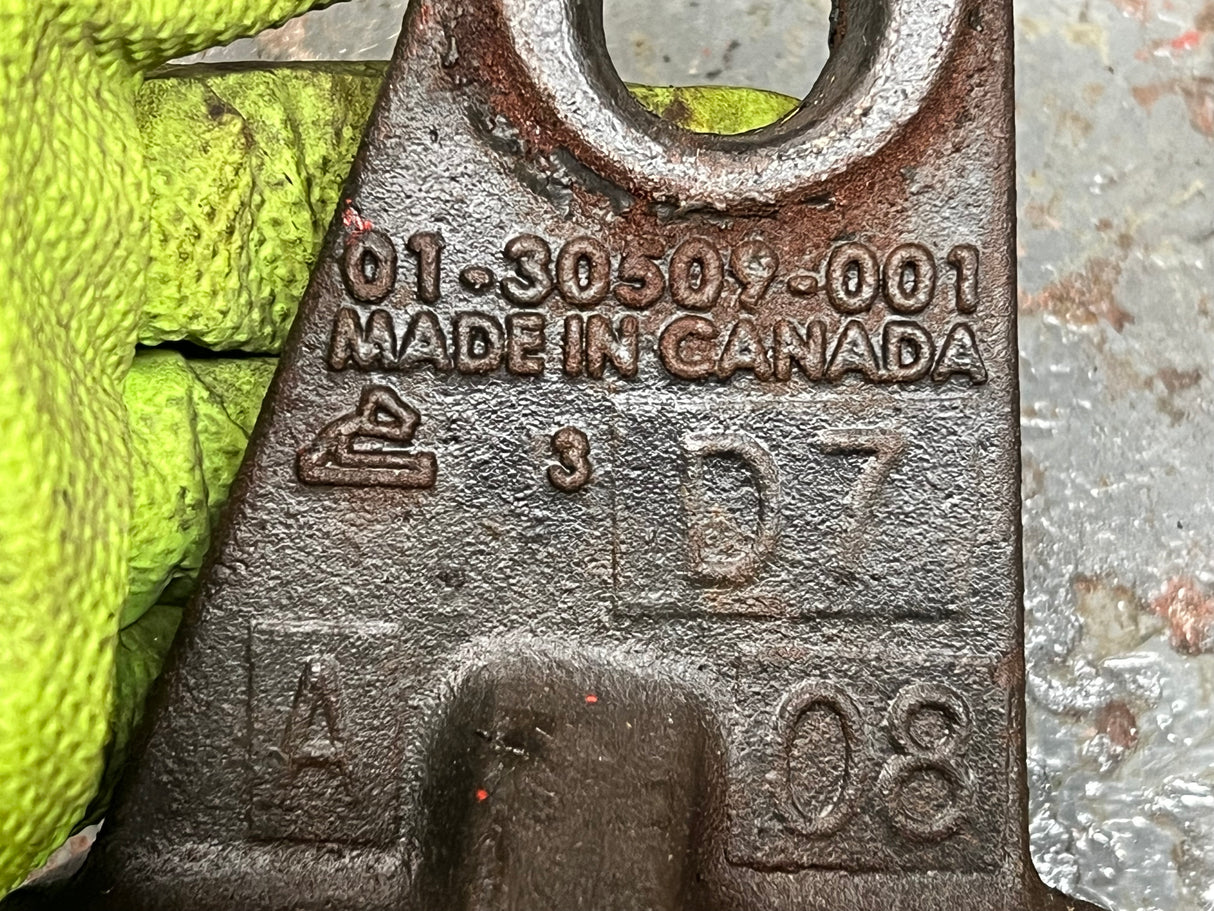 Cummins ISB 6.7L Passenger's Side Engine Mount Part # 01-30509-001