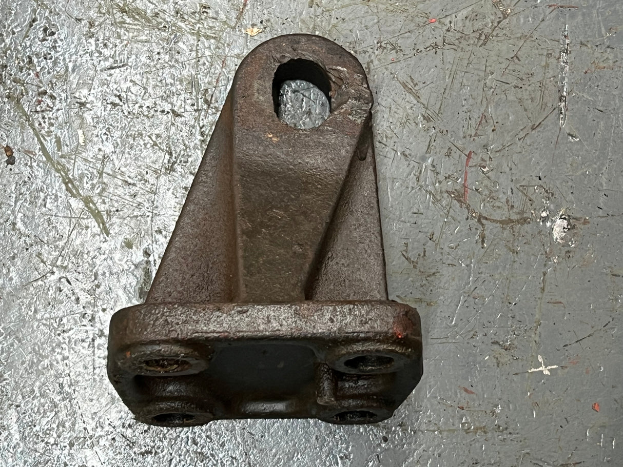 Cummins ISB Driver's Side Engine Mount Part # 01-30509-000, LEFT Side