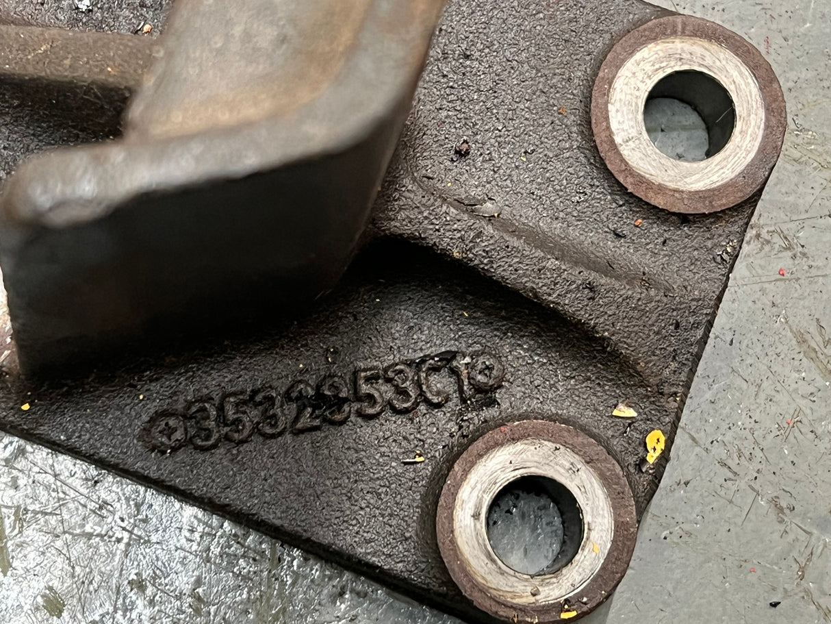 OEM International DT466E Engine Mount Part # 3532953C1