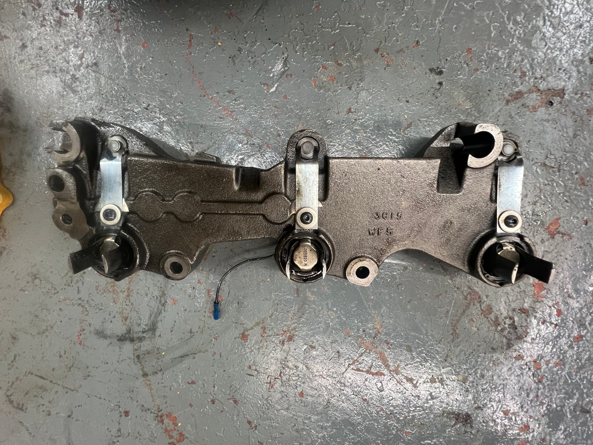 Caterpillar 3406B Engine Brakes 346D W/Housing &amp; Bolts