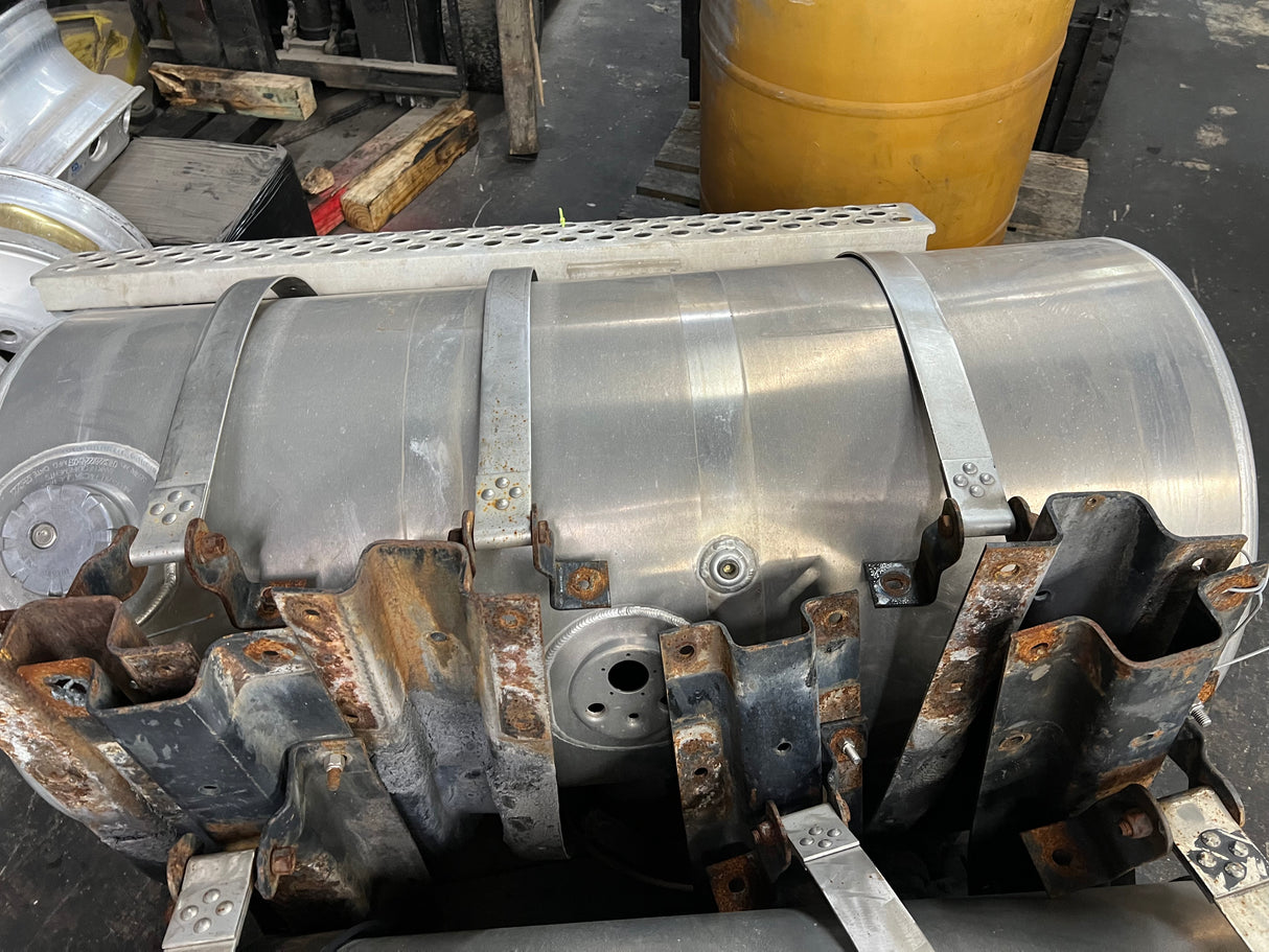 Kenworth 100G Aluminum Driver’s Side Fuel Tank