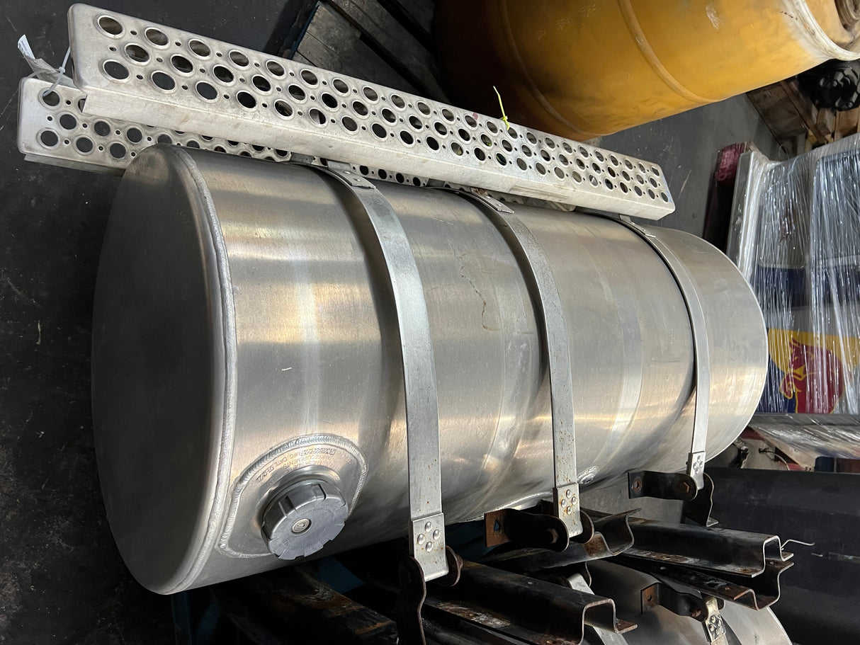 Kenworth 100G Aluminum Driver’s Side Fuel Tank