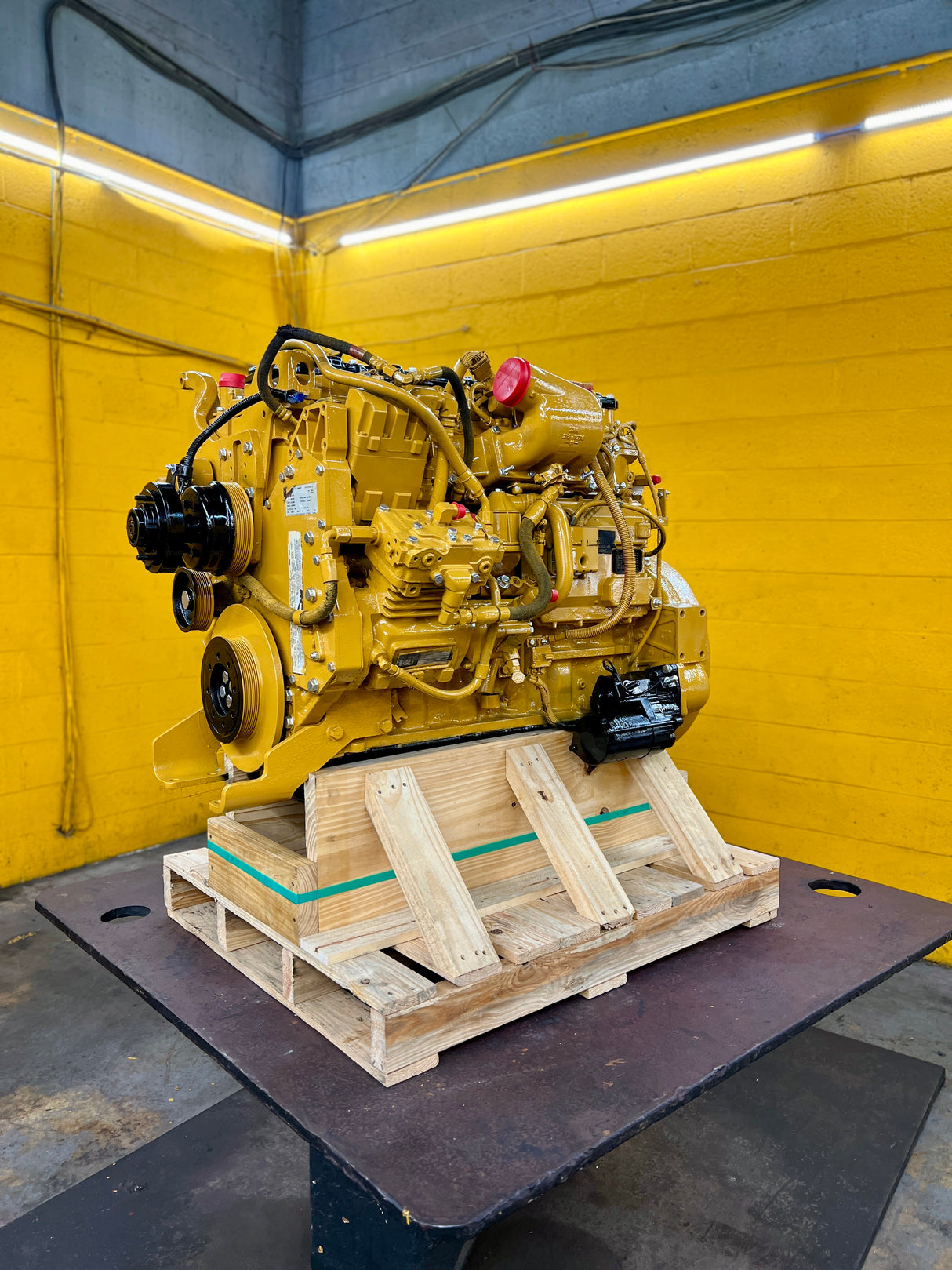 2005 Caterpillar C7 ACERT Diesel Engine For Sale, 250HP