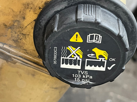 2013 International DuraStar 4300 Cooling Assembly Part # 3023129D, Shroud Part # 5A075905