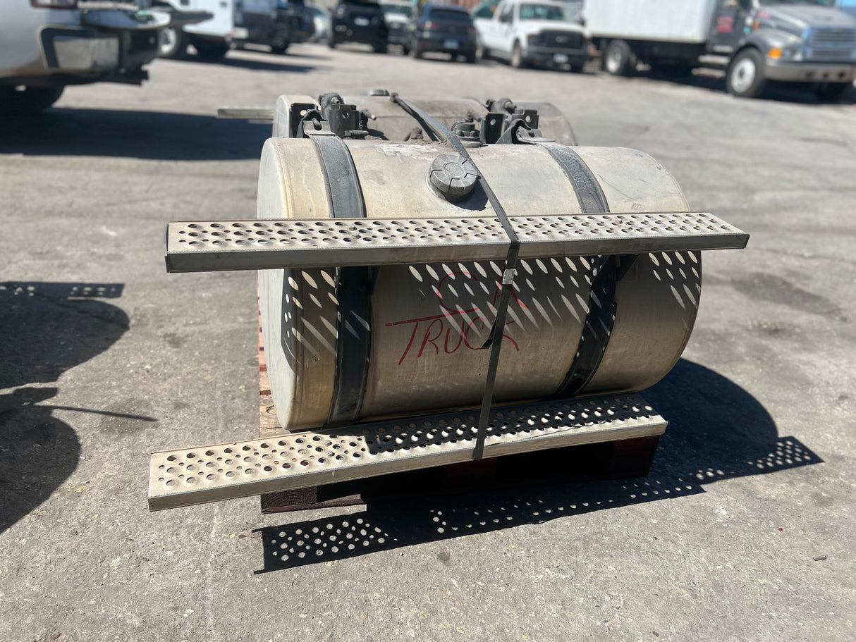 International 4200 Fuel Tank Part # 3510761C95 For Sale