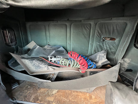 1995 Mack CH613 600 Series Sleeper CAB Shell