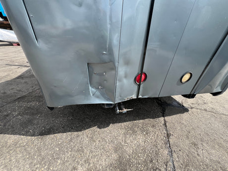 1995 Mack CH613 600 Series Sleeper CAB Shell