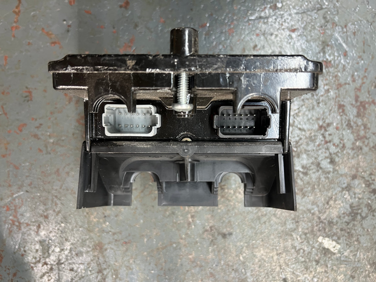 4461062030 2004 Meritor WABCO Brake Control Module (ABS) Part # 446 106 20 30